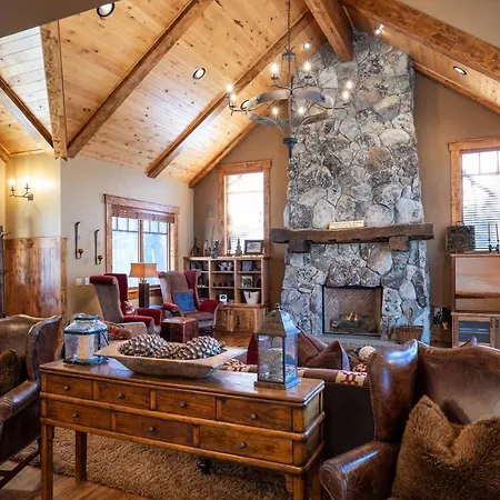 Luxury 4Bd Located At Old Greenwood!